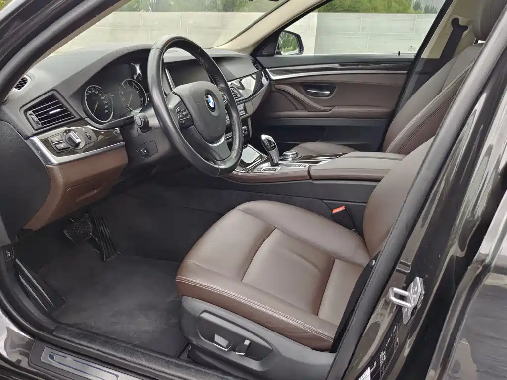 BMW 5 Series 2016
