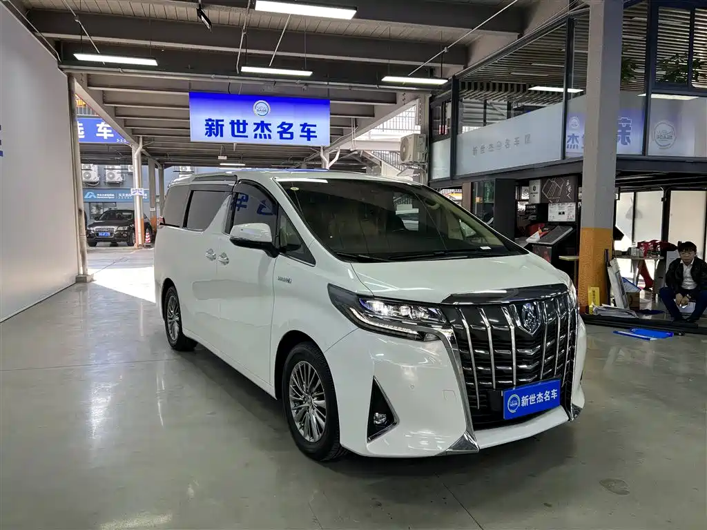 Toyota Alphard 2021 — фото 3