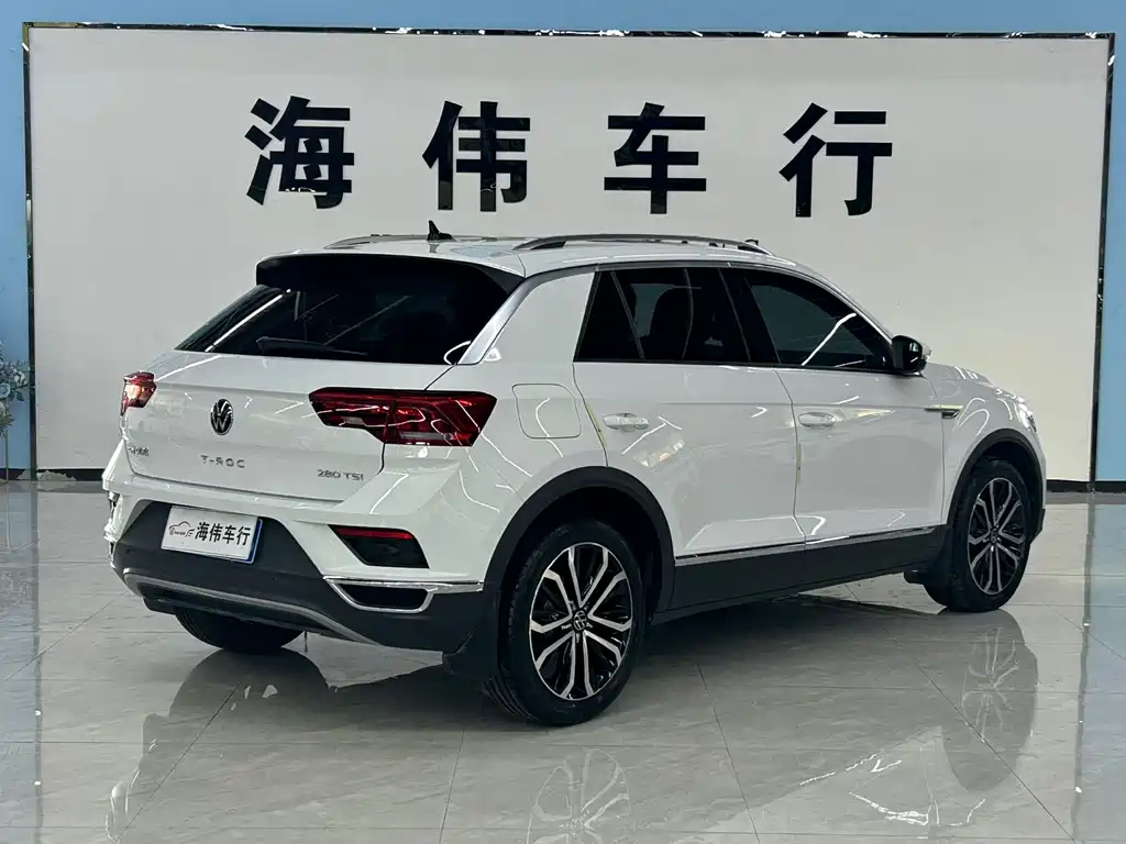 Volkswagen T-Roc 2023 — фото 8