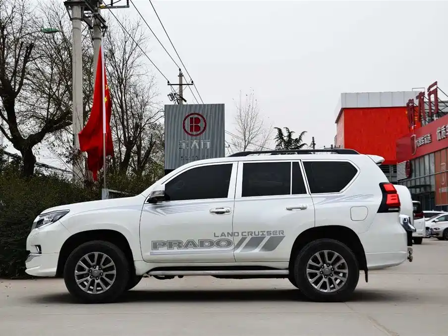 Toyota Prado 2019 — фото 3