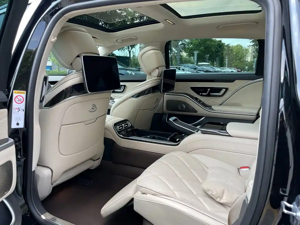 Mercedes-Benz Maybach S-Class 2025 — фото 13