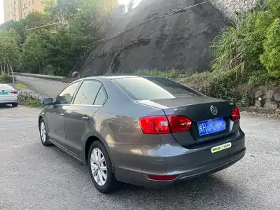 Volkswagen Sagitar 2012