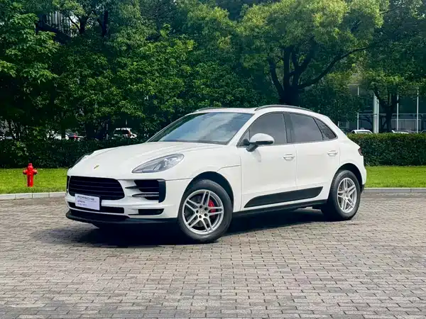 Porsche Macan 2021
