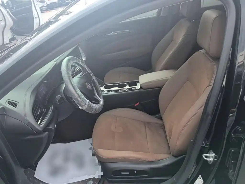 Buick Regal 2022 — фото 15