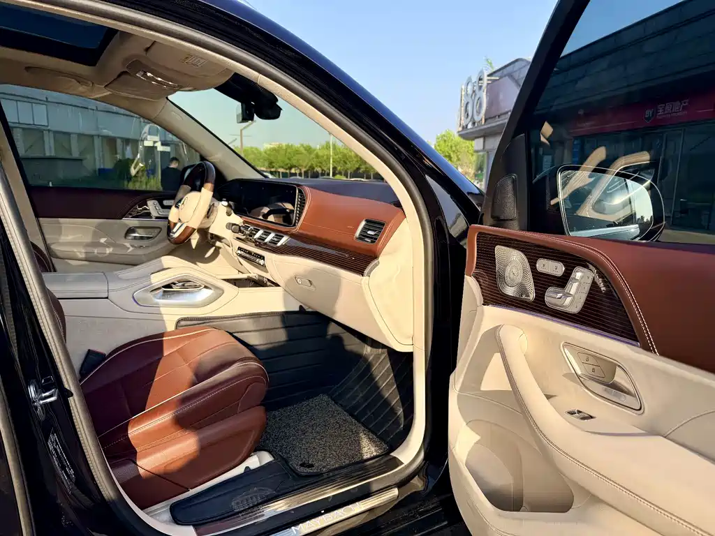 Mercedes-Benz GLS 2021 — фото 17