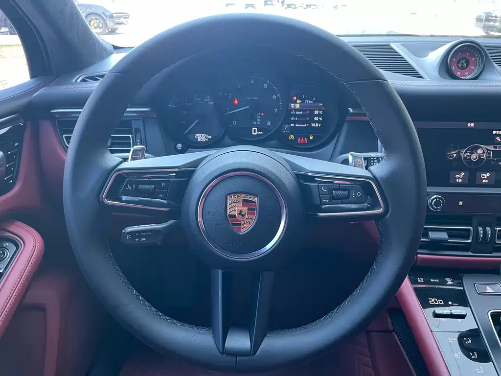 Porsche Macan 2023 — фото 13