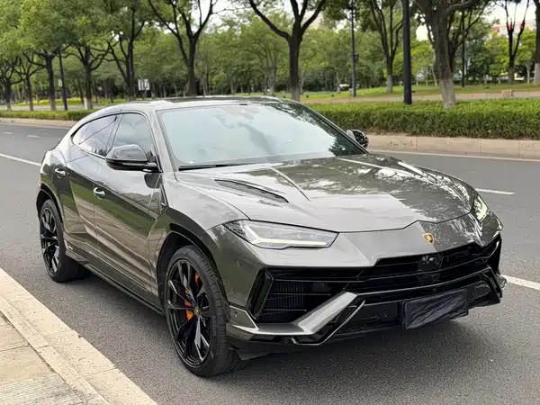 Lamborghini Urus 2023