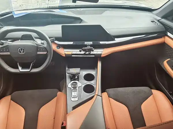 Changan UNI-V 2024