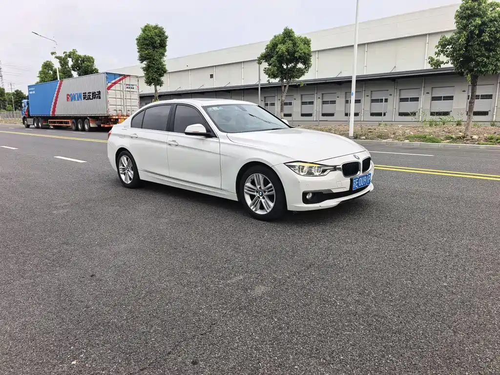 BMW 3 Series 2015 — фото 3