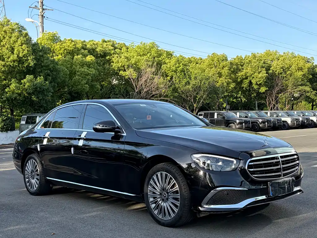 Mercedes-Benz E-Class 2023