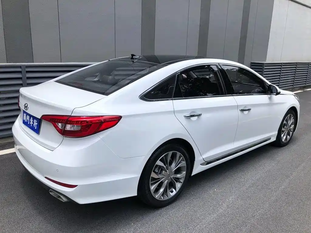 Hyundai Sonata 2015 — фото 13