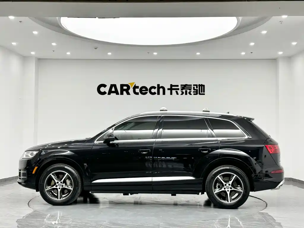 Audi Q7 2019 — фото 5