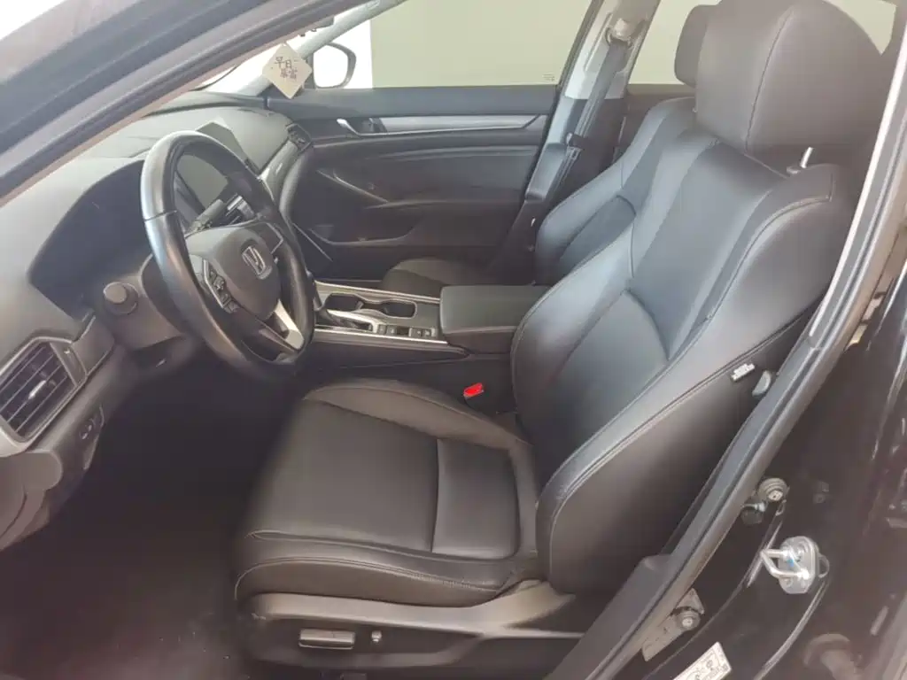 Honda Accord 2022 — фото 15