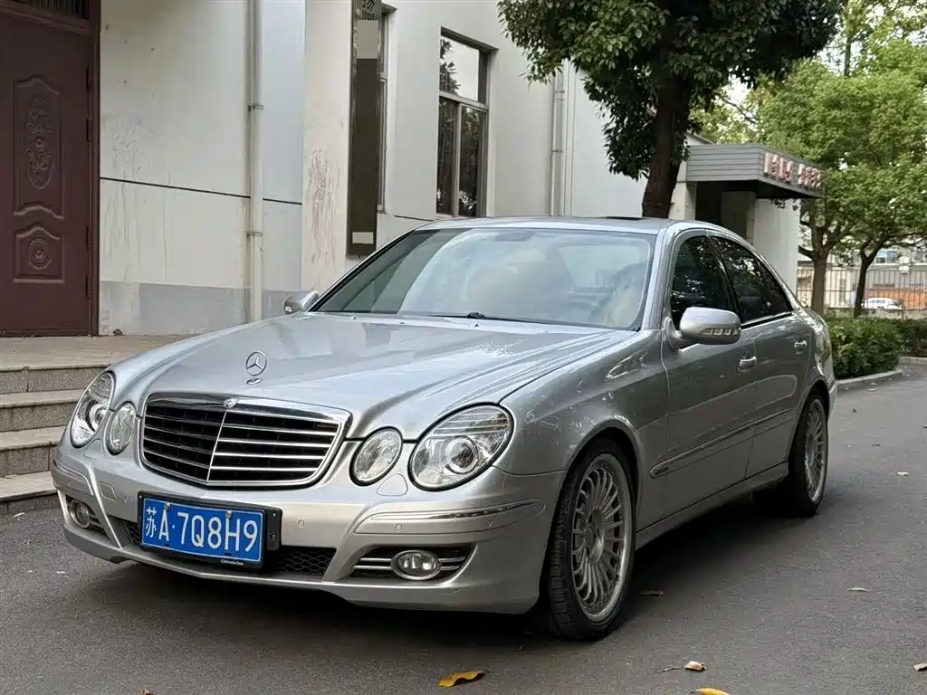 Mercedes-Benz E-Class 2009
