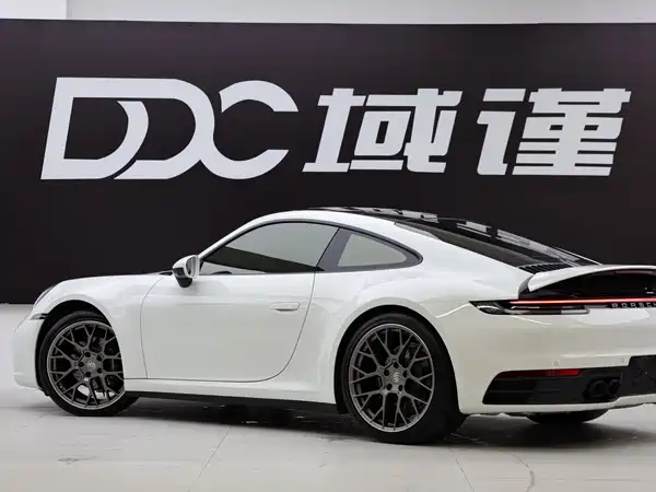 Porsche 911 2021