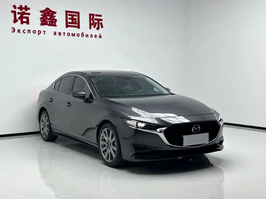 Mazda 3 Axela 2022