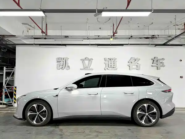 NIO ET5T 2024