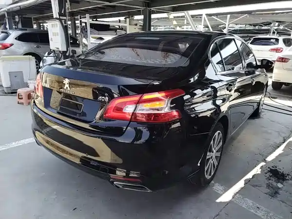 Peugeot 408 2016