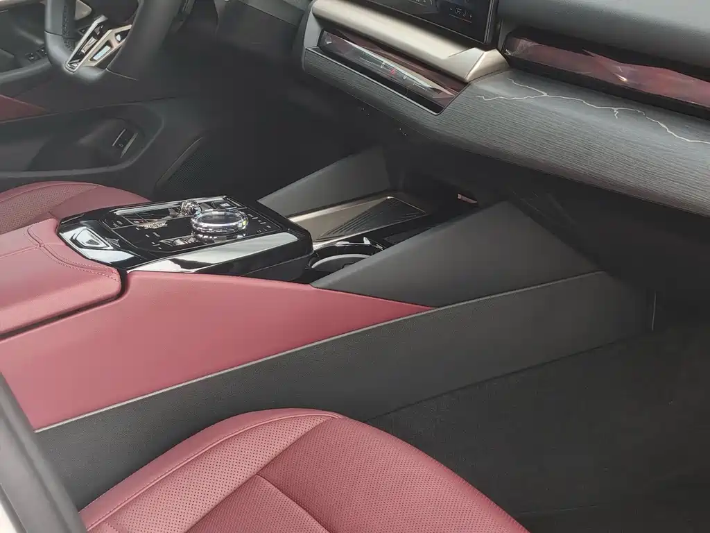 BMW 5 Series 2026