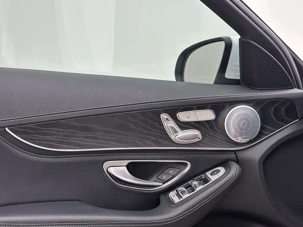Mercedes-Benz C-Class 2018