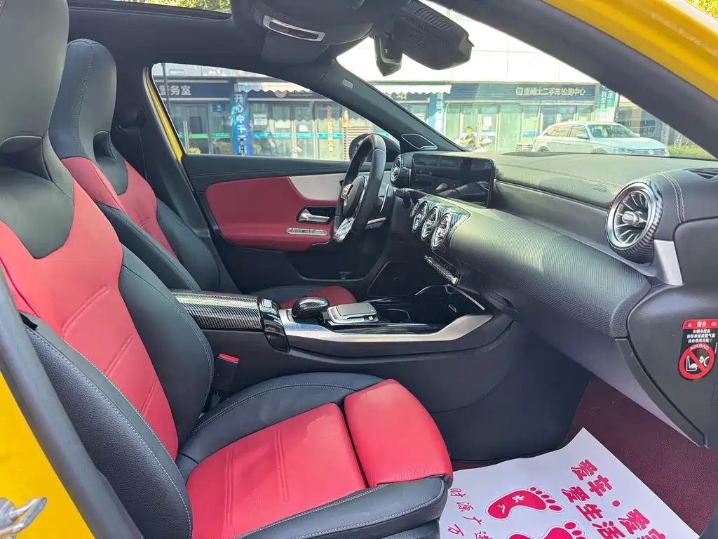 Mercedes-Benz A-Class AMG 2021 — фото 11