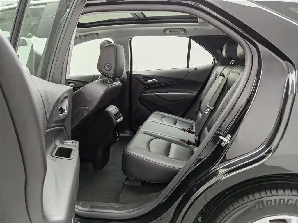 Chevrolet Equinox 2021 — фото 15