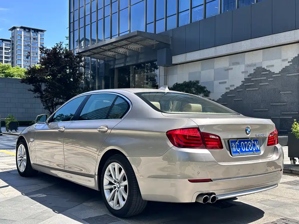 BMW 5 Series 2013 — фото 6
