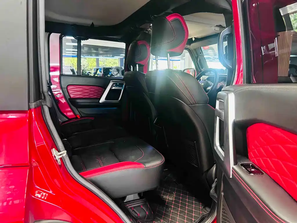 BAIC BJ40 2023 — фото 10