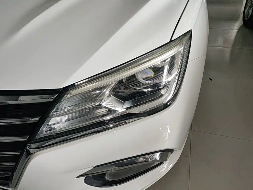 Roewe i5 2019 — фото 24