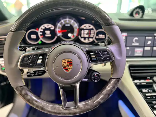 Porsche Panamera 2019