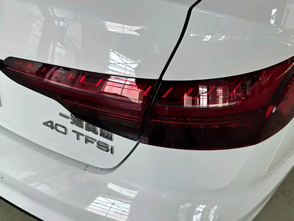 Audi A4L — фото 13