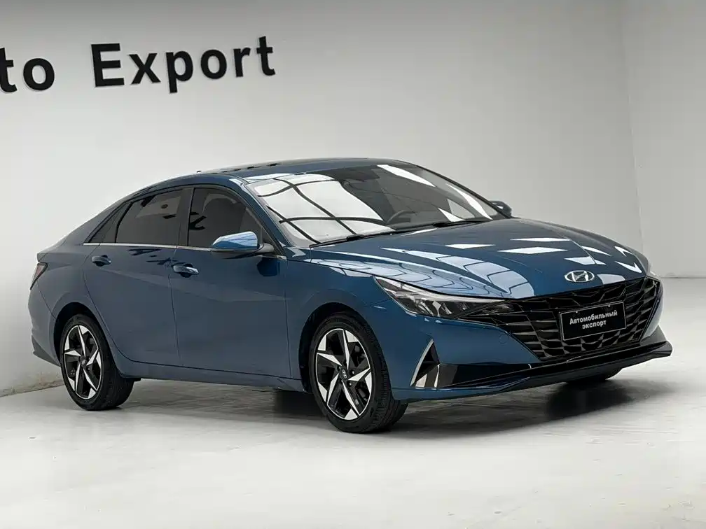 Hyundai Elantra 2022