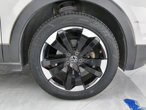Volkswagen Tacqua 2020