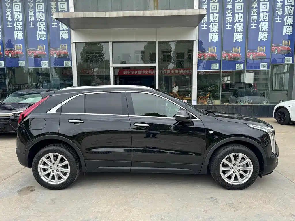 Cadillac XT4 2020 — фото 12