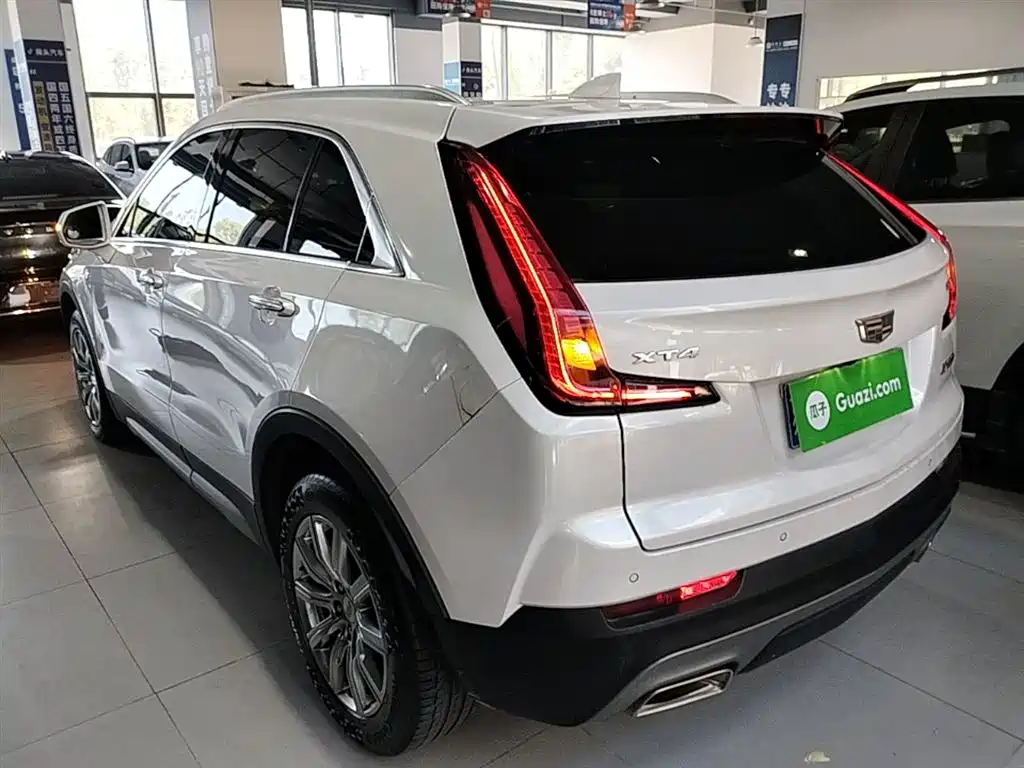 Cadillac XT4 2020 — фото 5