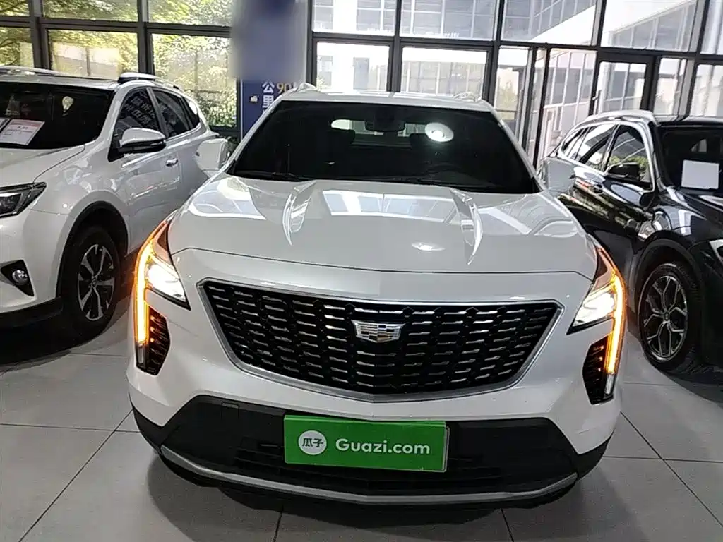 Cadillac XT4 2020 — фото 3