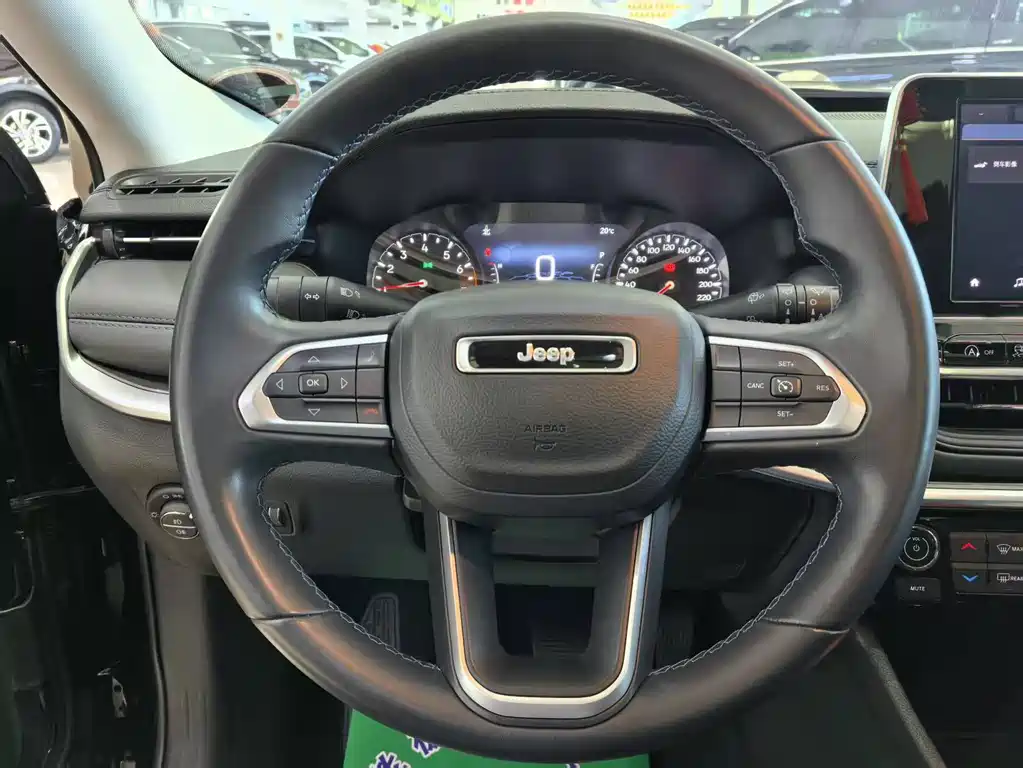 Jeep Compass 2021 — фото 10