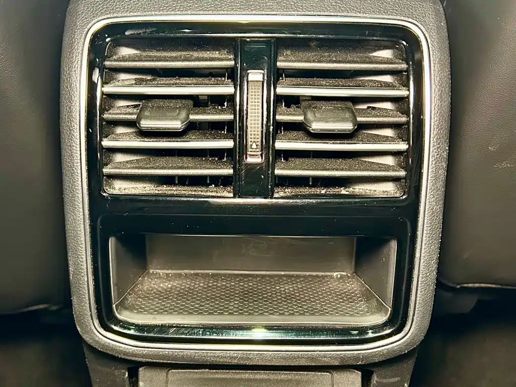 Volkswagen Magotan 2025 — фото 29
