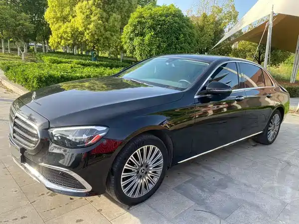 Mercedes-Benz E-Class 2023