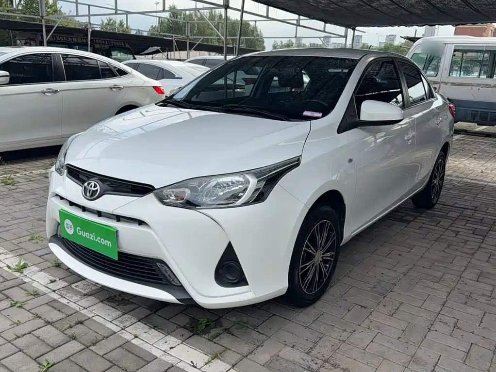 Toyota Yaris L 2019