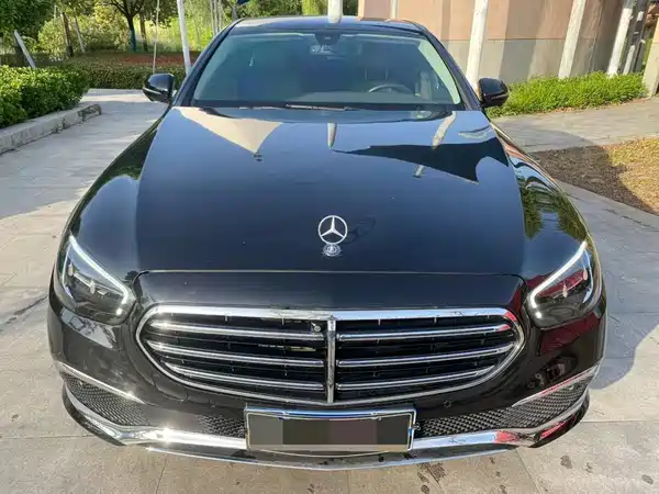 Mercedes-Benz E-Class 2023