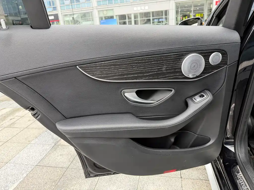 Mercedes-Benz C-Class 2021 — фото 17