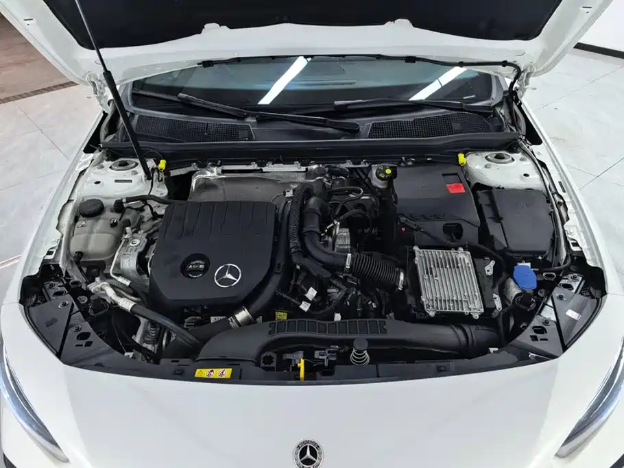 Mercedes-Benz A-Class 2023 — фото 10
