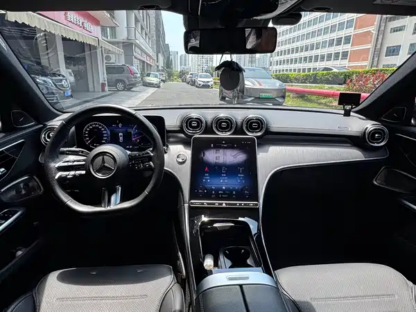 Mercedes-Benz C-Class 2023