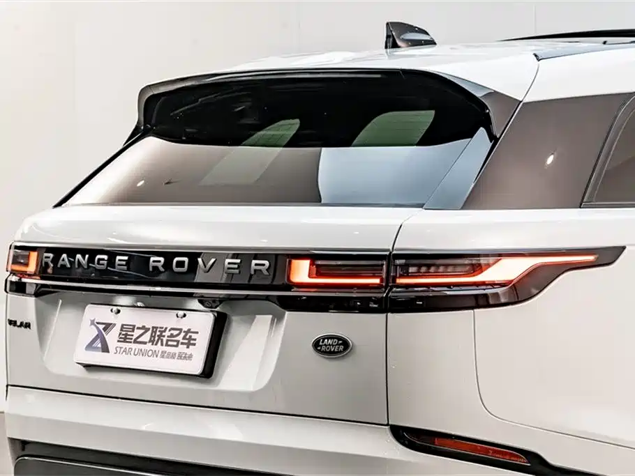 Land Rover Velar 2024 — фото 8