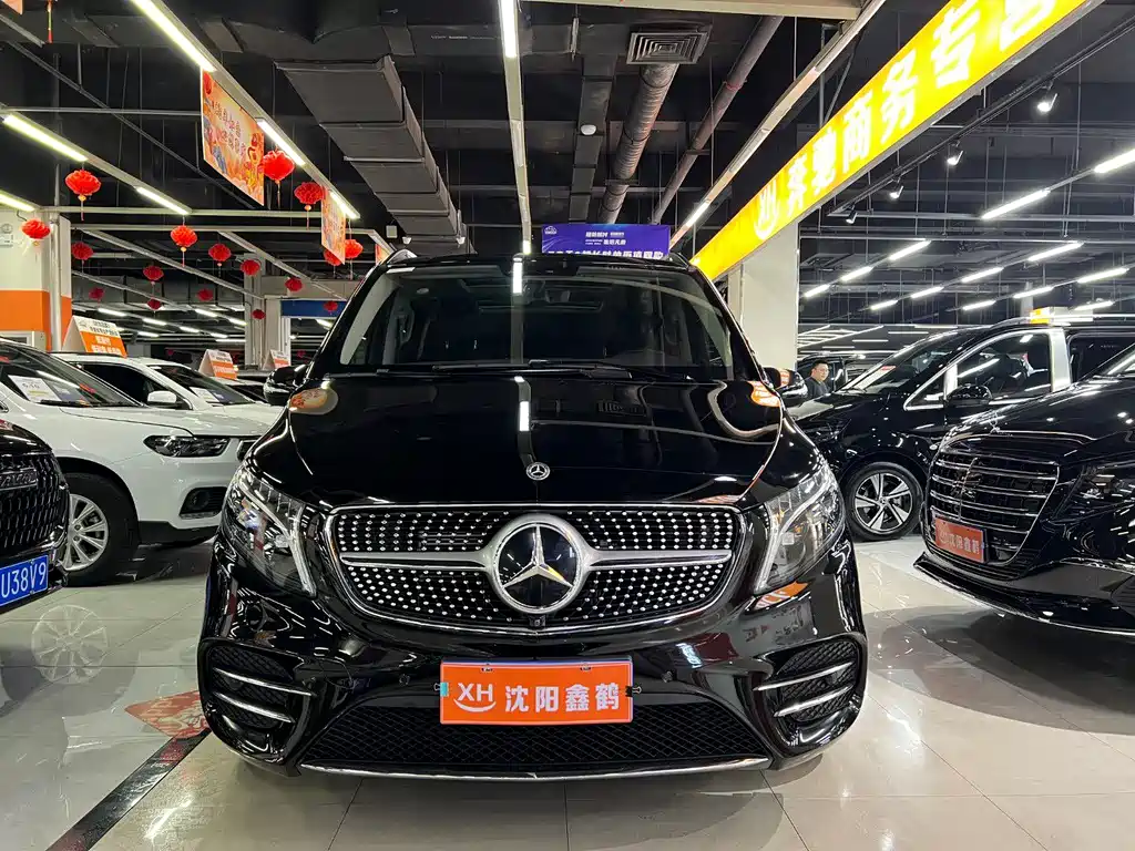 Mercedes-Benz V-Class 2023 — фото 2