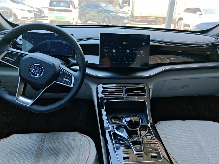 BYD Qin PLUS 2025 — фото 12