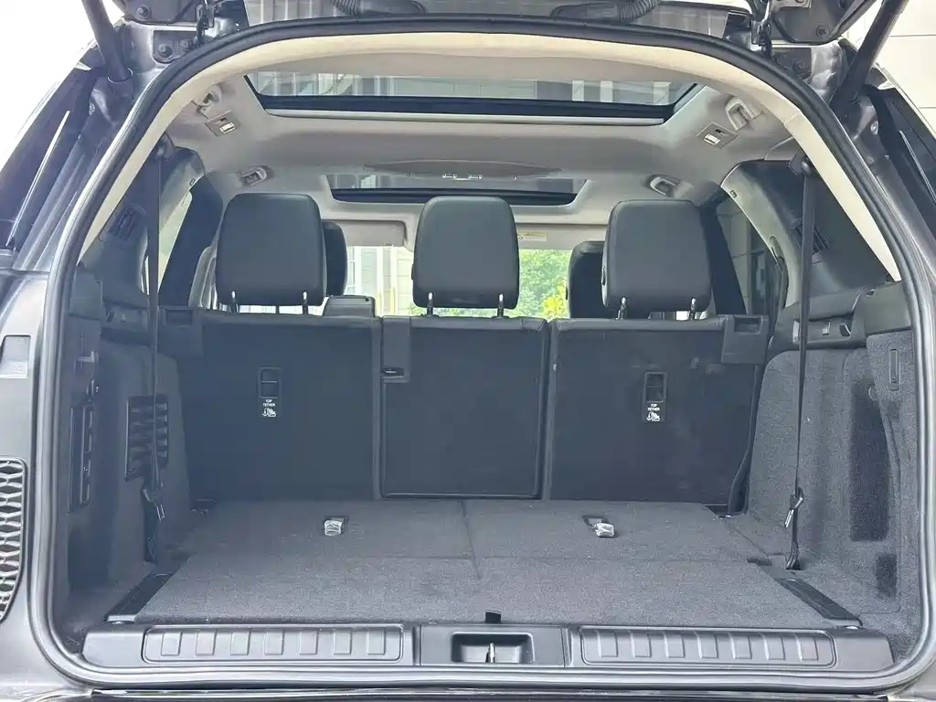 Land Rover Discovery 2021 — фото 11