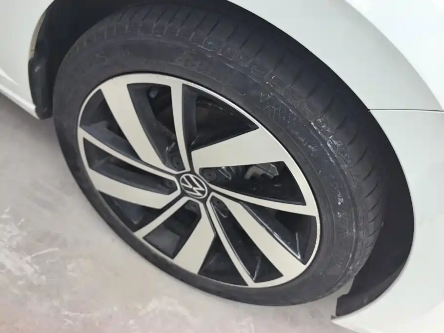 Volkswagen Sagitar 2024