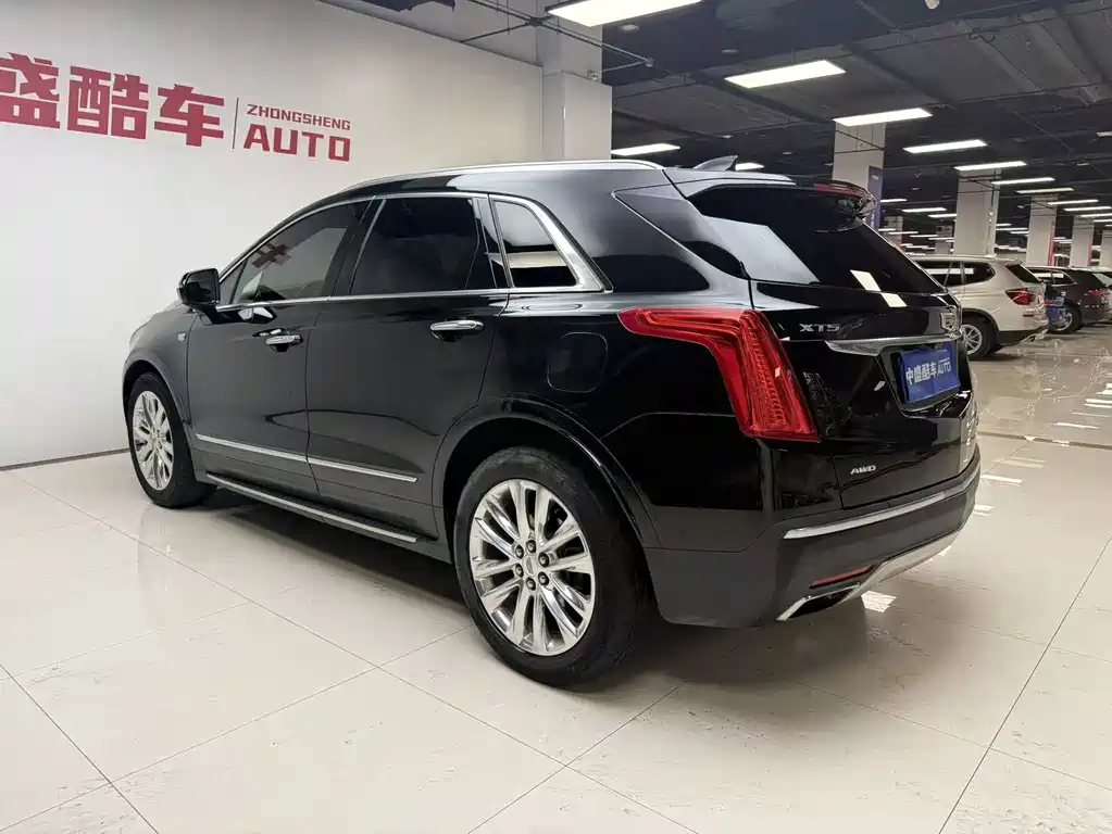 Cadillac XT5 2017 — фото 14